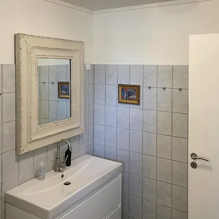 2 Bedroom Awesome In